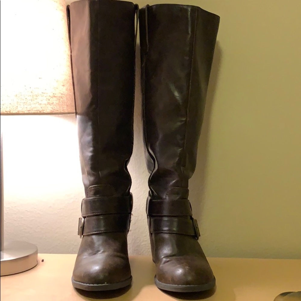 Brown Buckle Boot - Picture 2 of 4